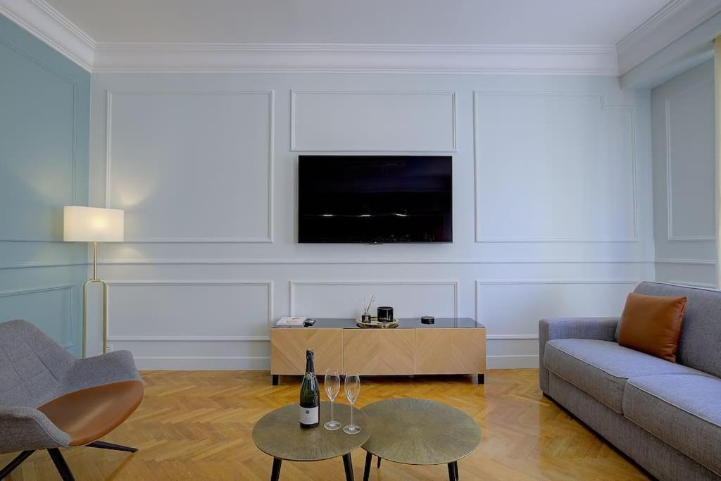 Apartment Luxury In Center Of Nizza