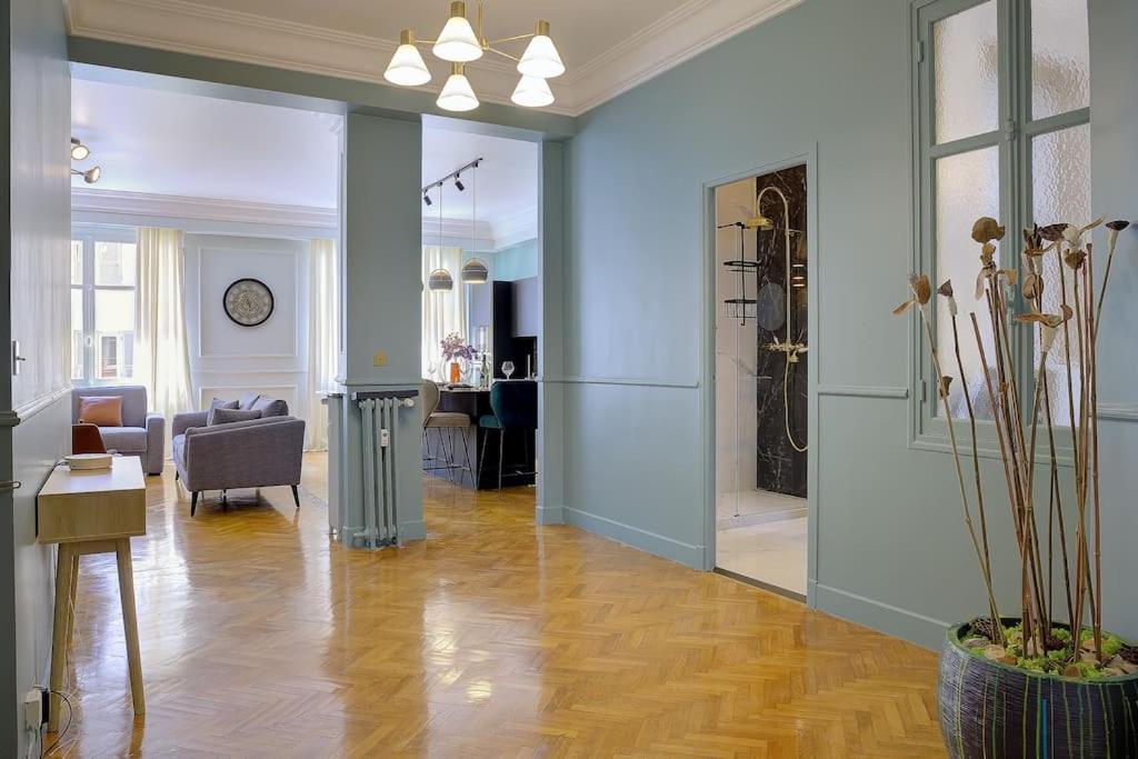 Apartment Luxury In Center Of Nizza